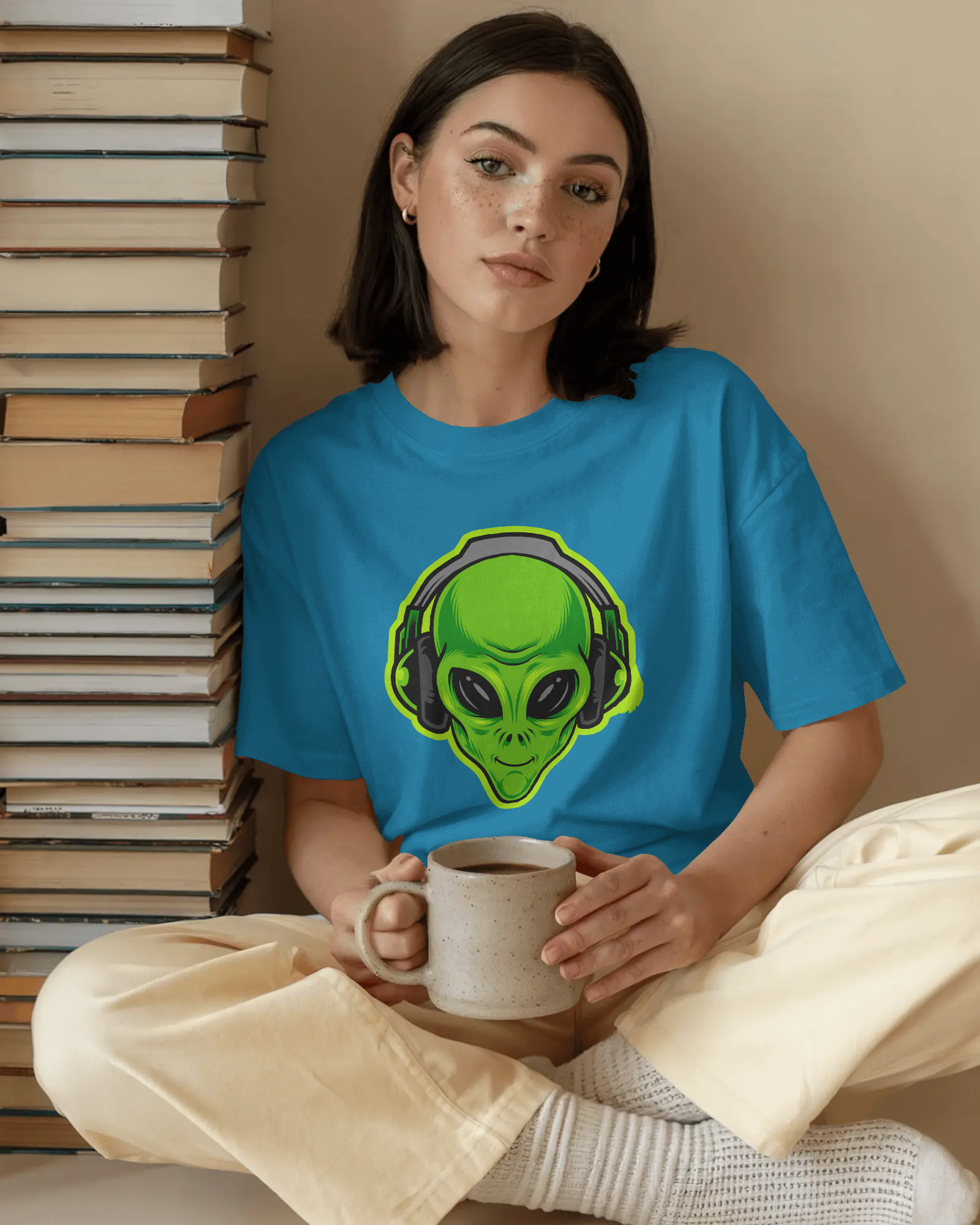 Neon DJ Alien Headphones Women's Graphic T-Shirt — Quirky Sci-Fi Music Tee