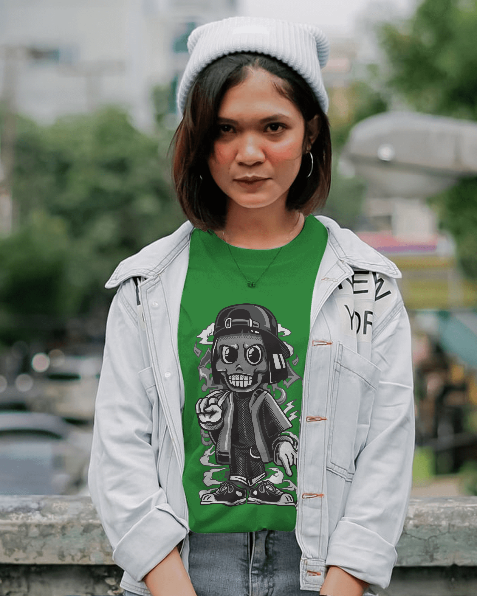 Skater Skull Girl Women's Graphic T-Shirt — Grayscale Streetwear Urban Tee