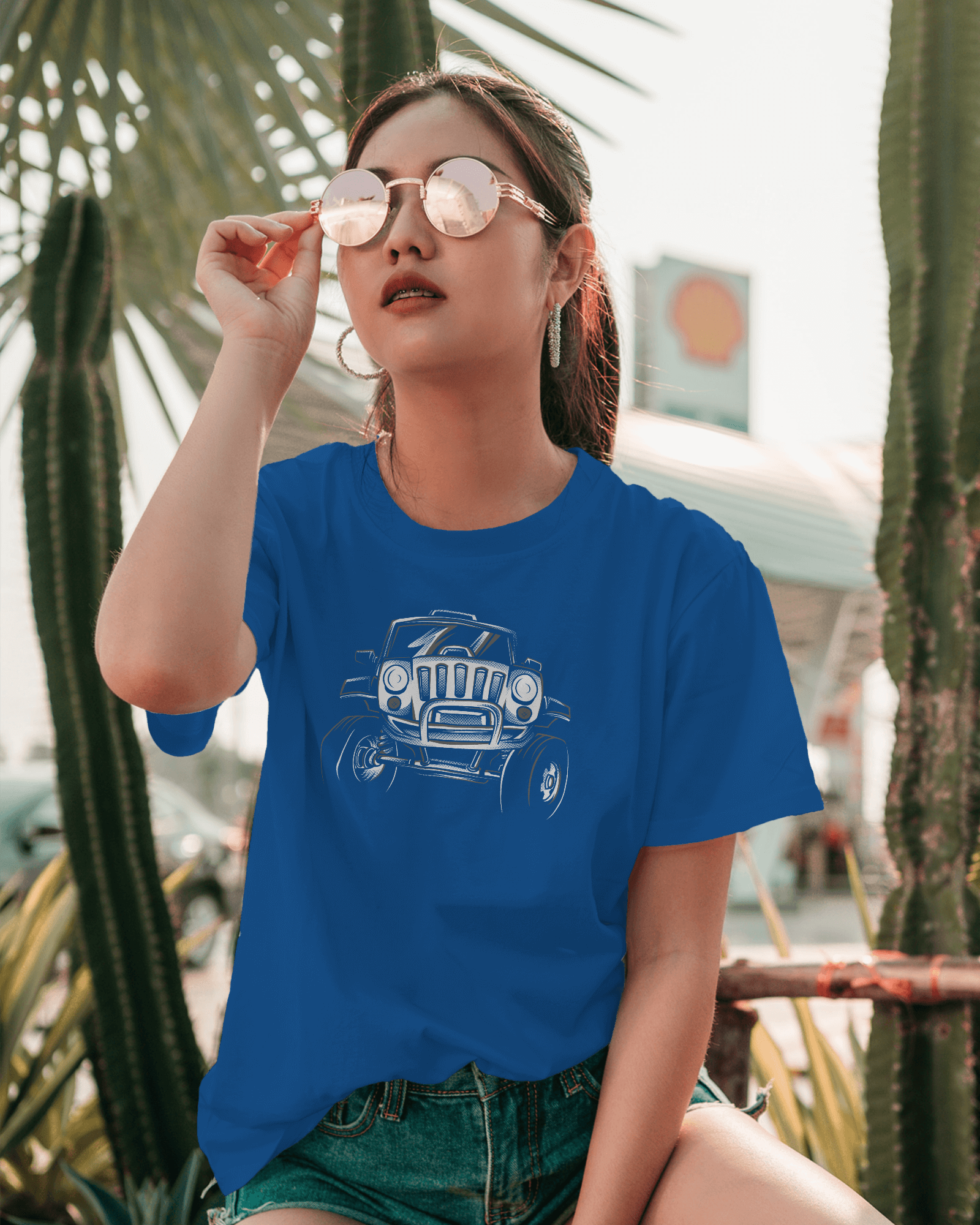 Vintage Hot Rod Women's Graphic T-Shirt — Classic Car Retro Streetwear Tee